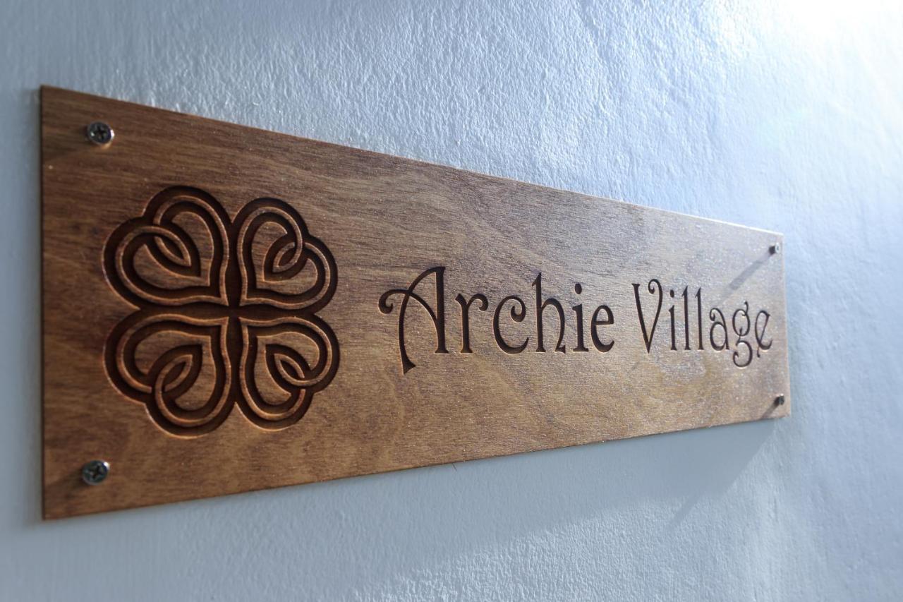 Archie Village Hinkong Exteriör bild